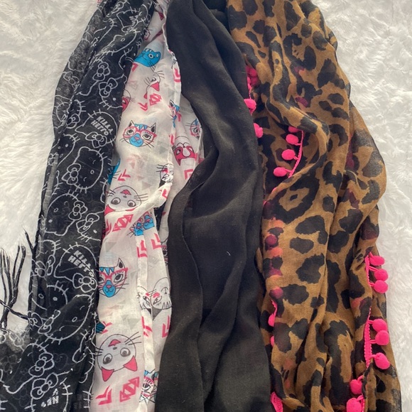 Scarf Bundle of 5 Cat theme - Picture 3 of 8